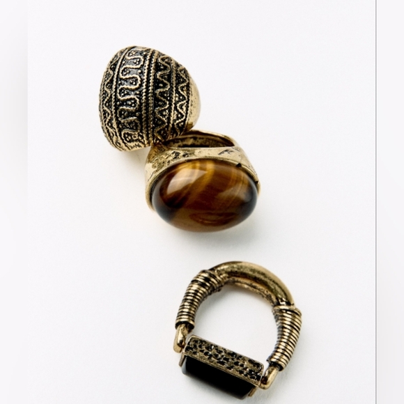Zara 3 Pack Stone Gold Ring Set - Picture 2 of 4